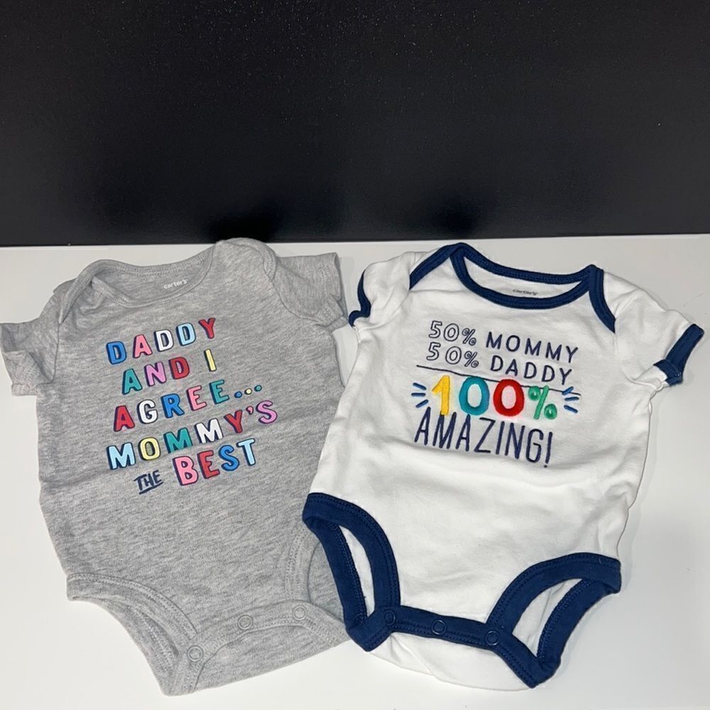 2 Carter’s Onesies 